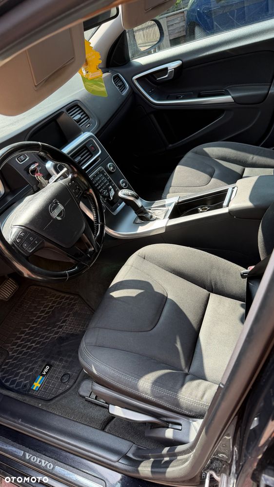 Volvo V60 D2 Geartronic Powershift - 8