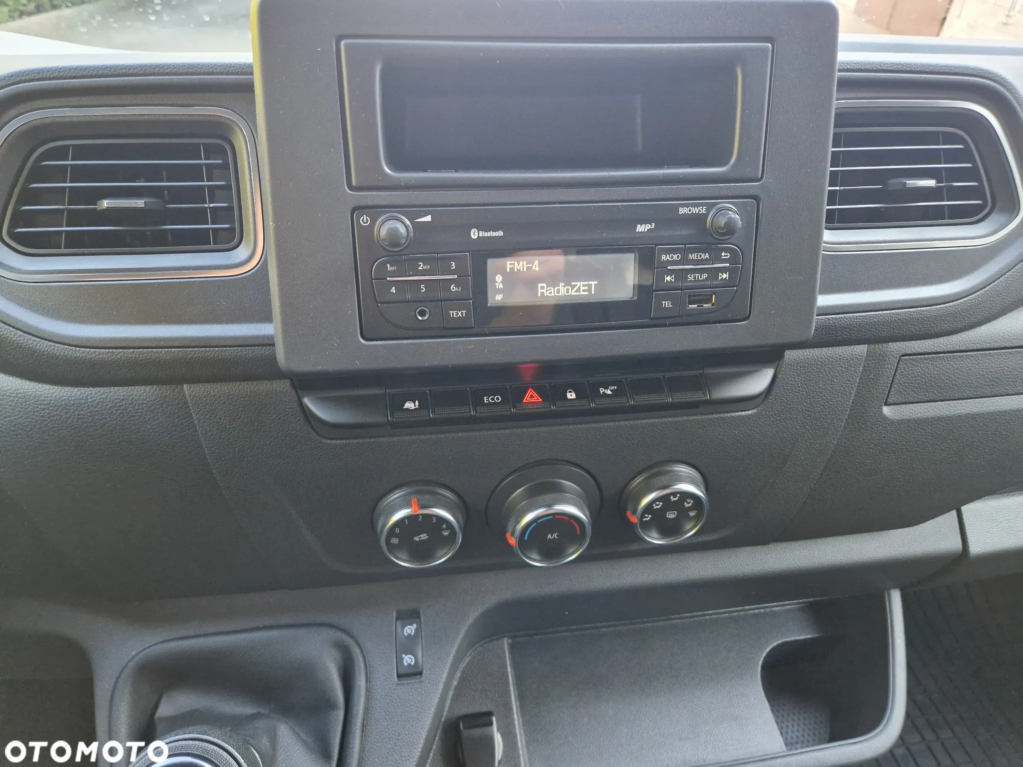 Renault Master 2.3 Salon PL L3H2 - 11