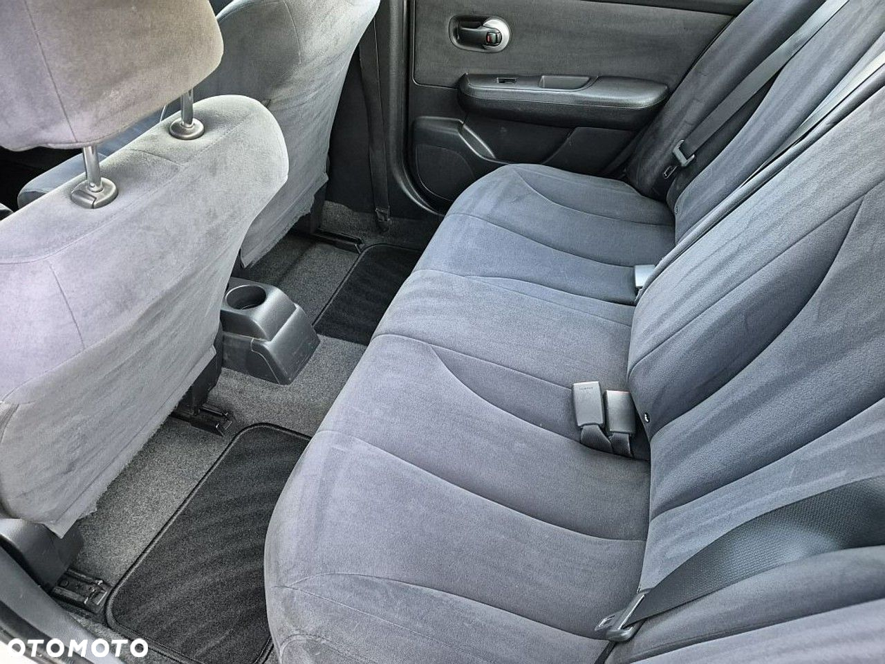 Nissan Tiida - 11