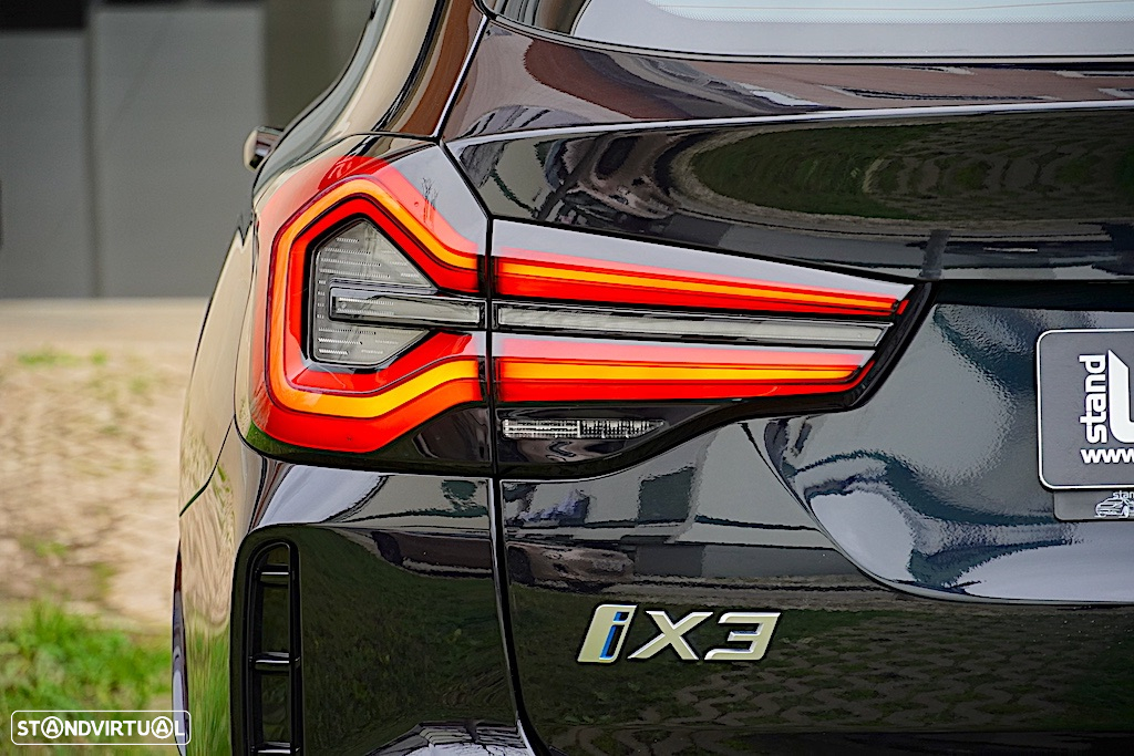 BMW iX3 M Sport Inspiring - 16