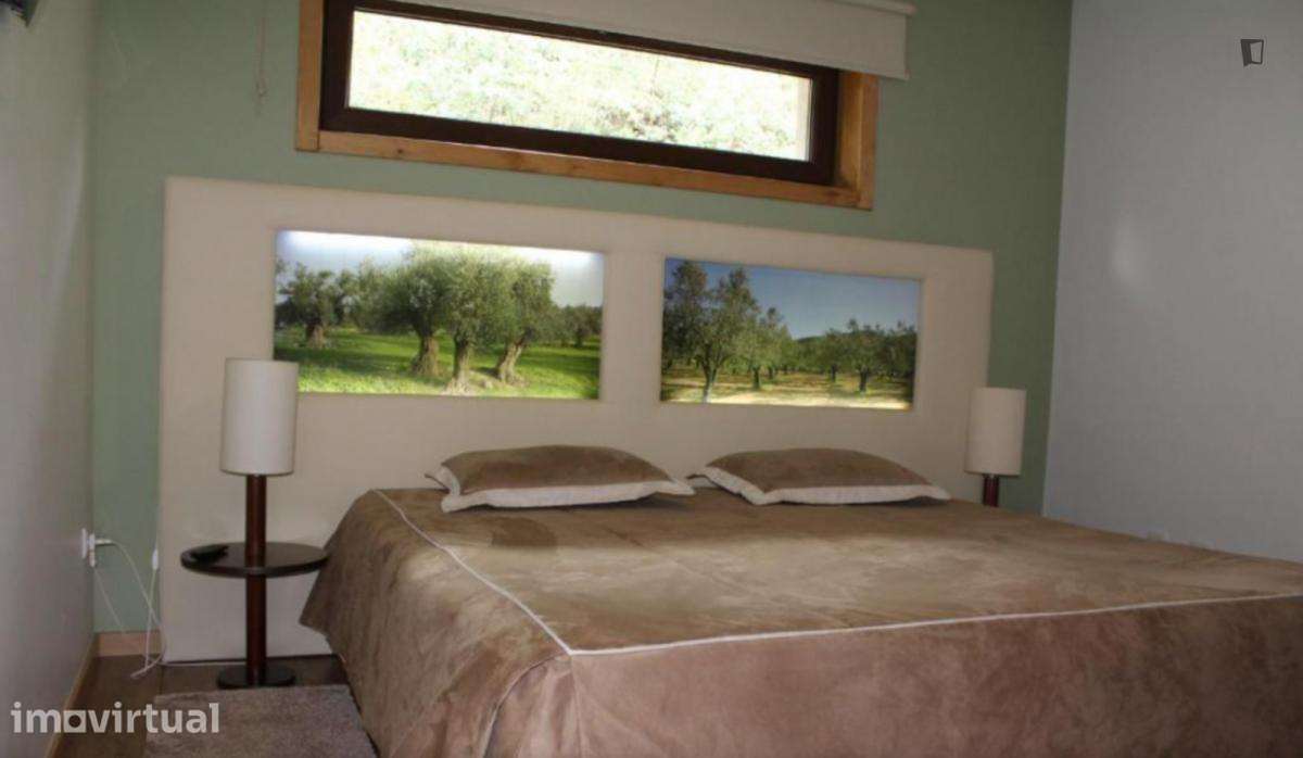 Casa com 5 quartos - localizado em Braganca - Grande imagem: 4/31