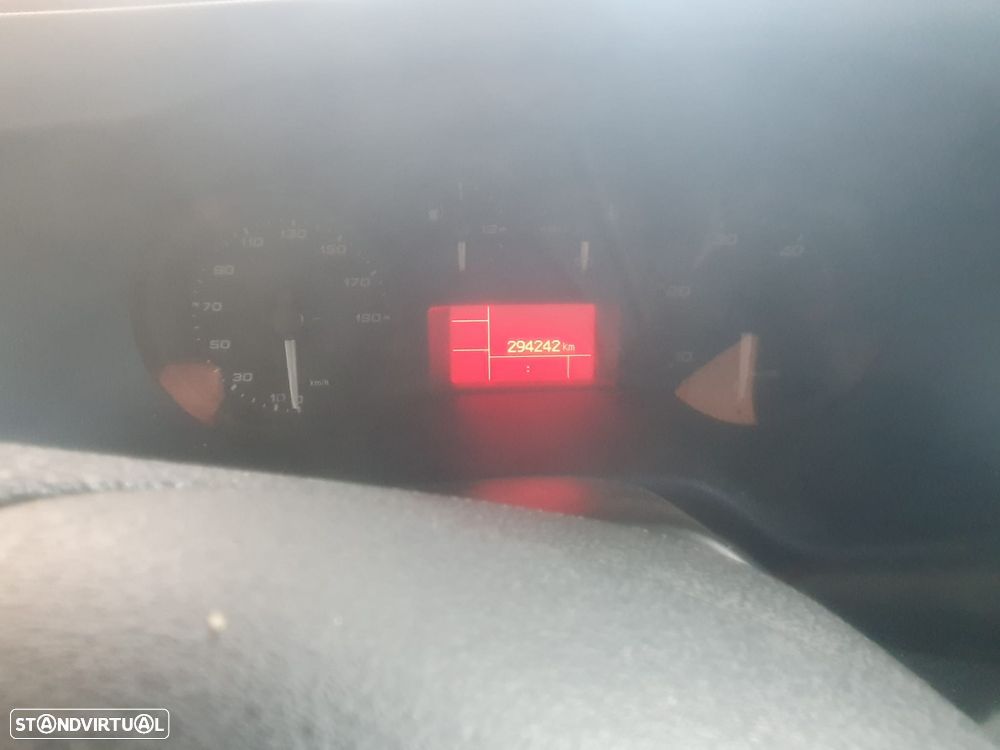 Iveco Daily 2.3 35C14 Rod Duplo - FRIO NEGATIVO - 9