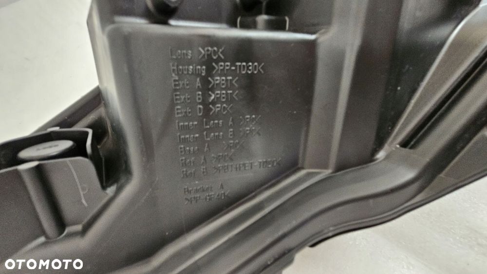 LAMPA PRAWA PRZEDNIA PRZÓD LEXUS NX II 2021- SOCZEWKA FULL LED - 12