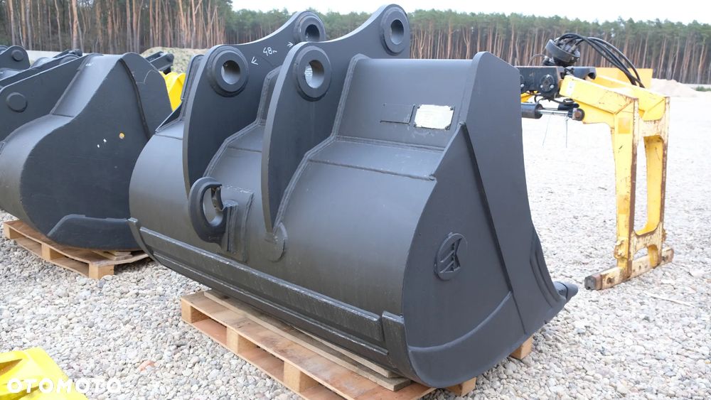 łyżka do koparki 1.8m3 sworznie fi 90mm - 3