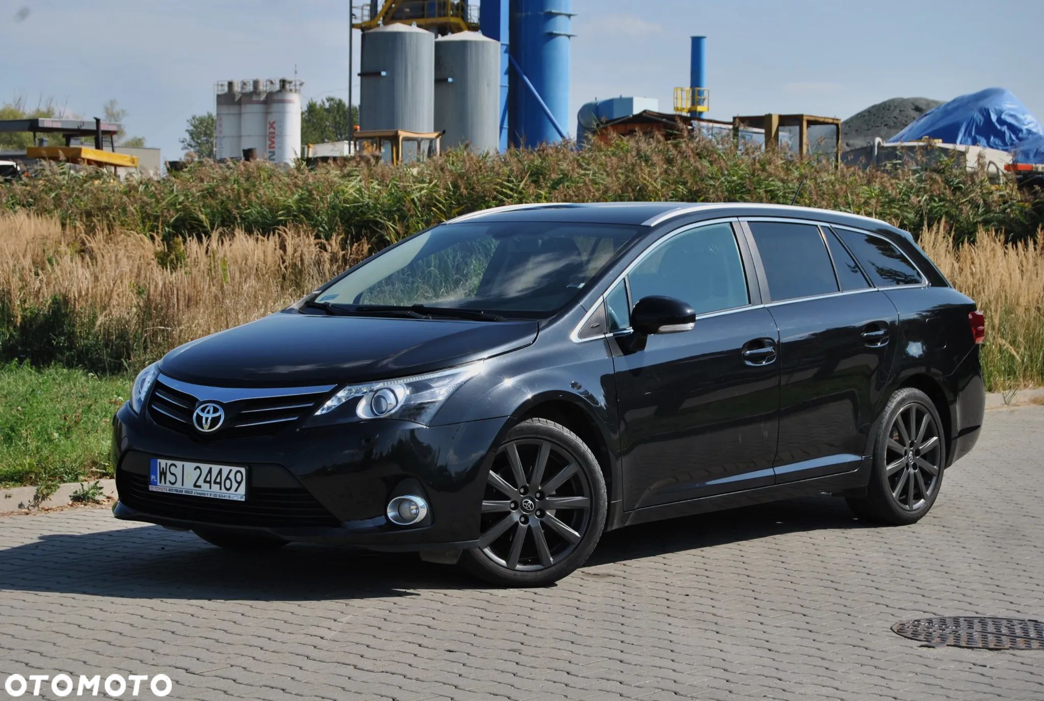 Toyota Avensis Combi 2.0 Multidrive S Executive - 1