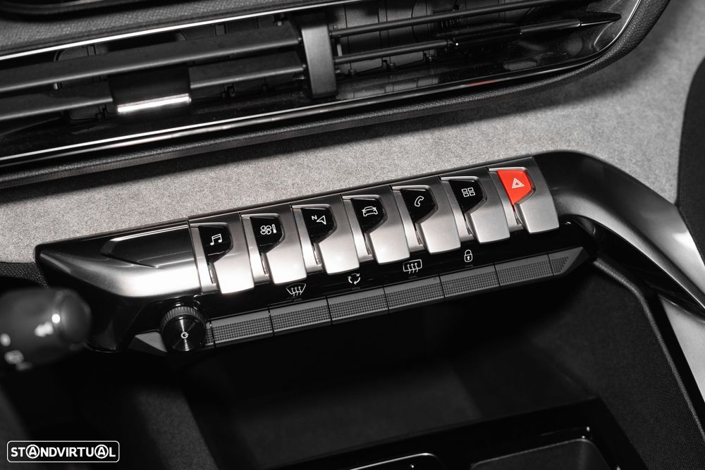 Peugeot 5008 1.2 PureTech GT EAT8 - 29