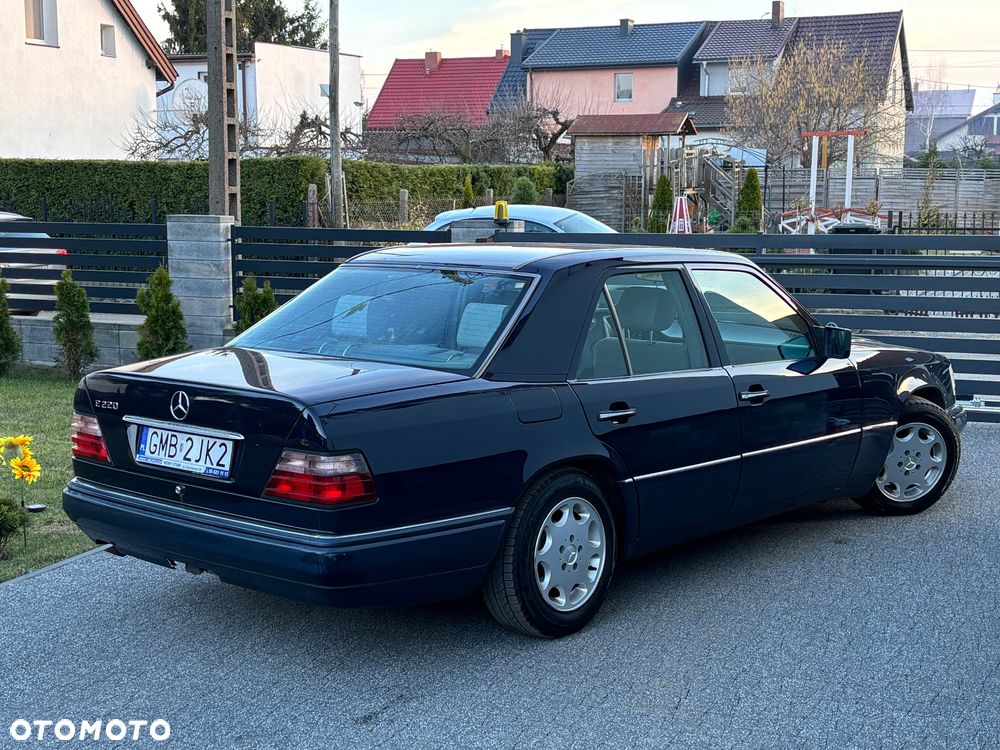 Mercedes-Benz W124 (1984-1993) - 19