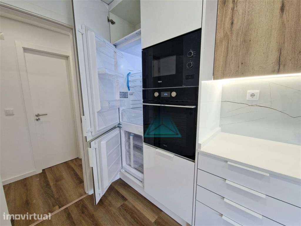 NOVIDADE * * T3 Cova da Piedade / Almada * * REMODELADO - Grande imagem: 3/18