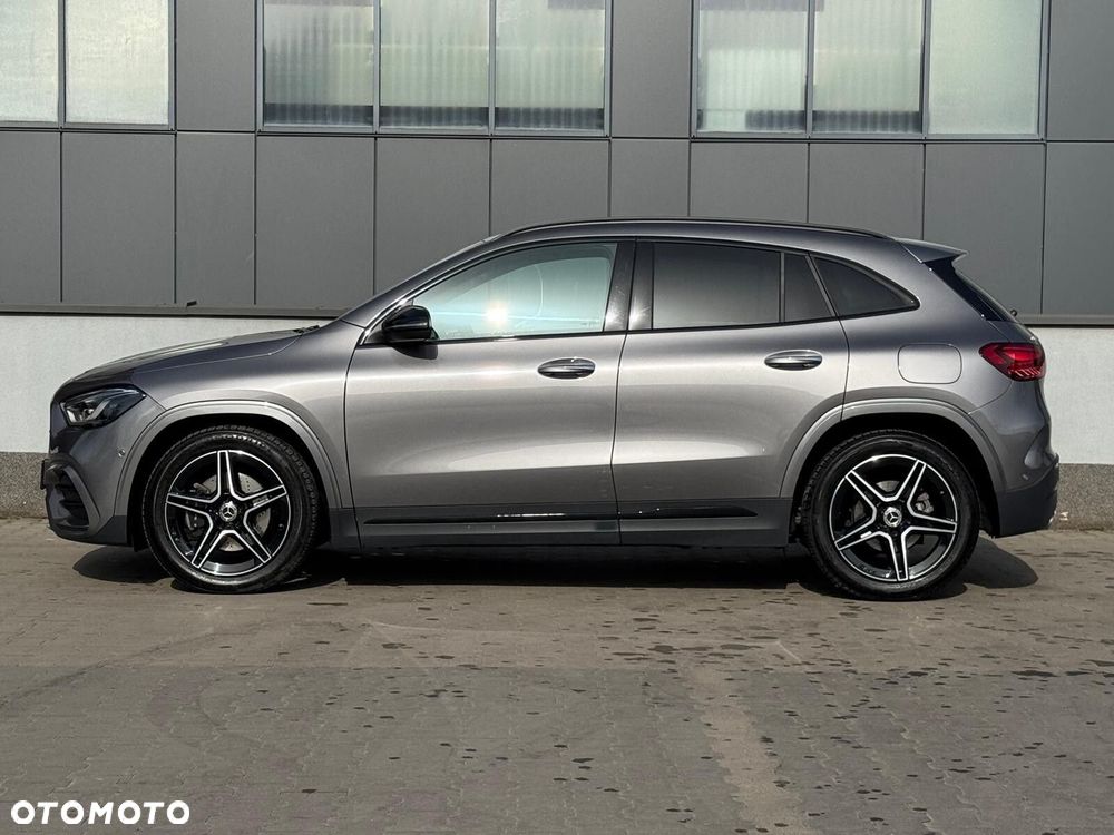 Mercedes-Benz GLA 200 AMG Line - 9