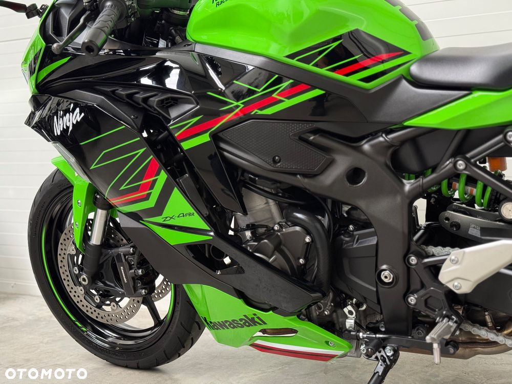 Kawasaki ZX - 32