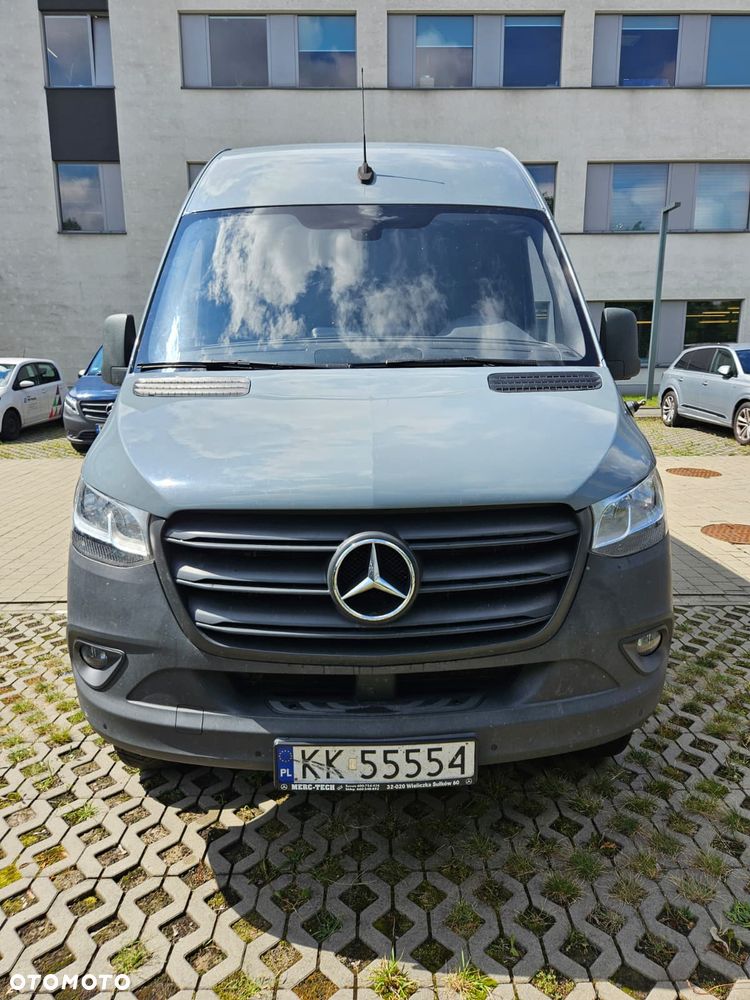 Mercedes-Benz Sprinter - 1