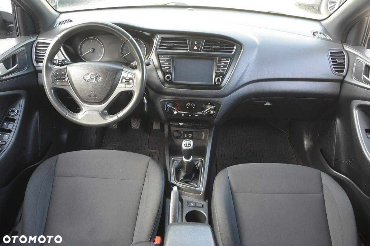 Hyundai i20 1.2 BlueDrive Go - 12