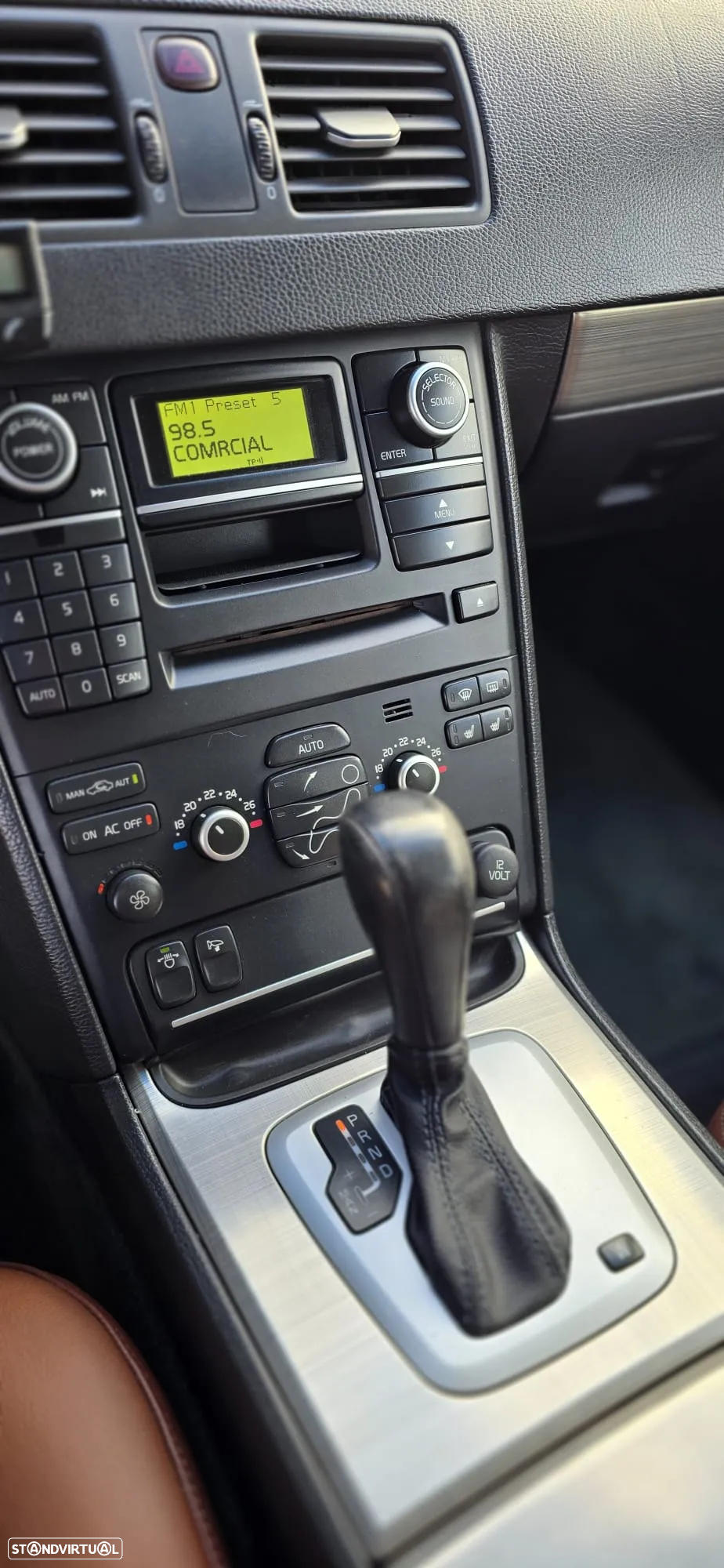 Volvo XC 90 2.4 D5 5L Executive G. - 9