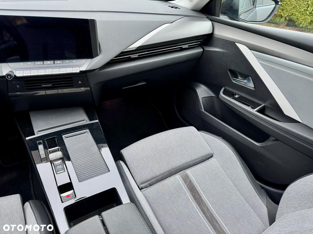 Opel Astra 1.5 D Automatik Elegance - 22