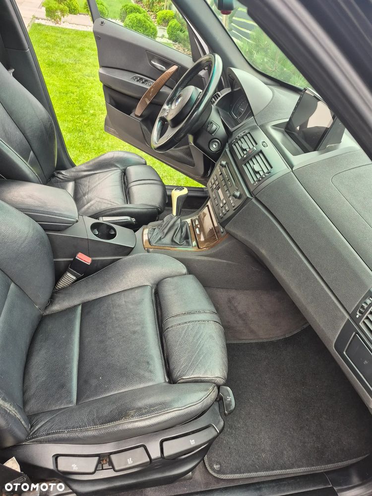 BMW X3 2.5i - 29