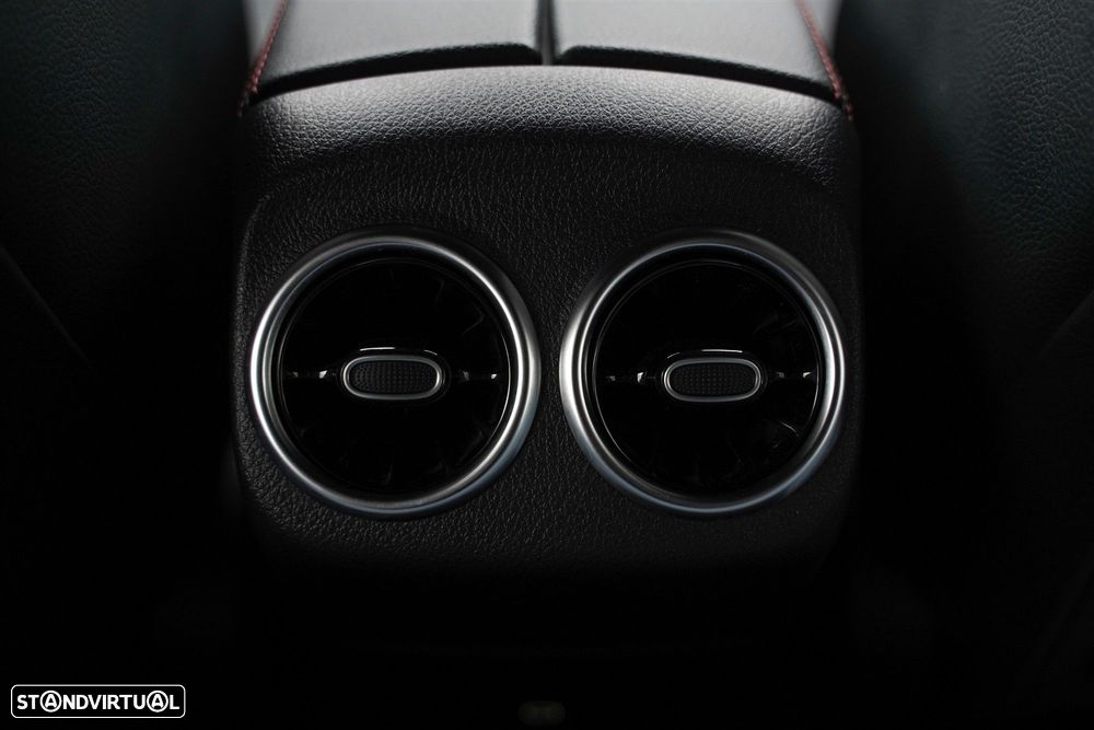 Mercedes-Benz A 250 e AMG Line - 15