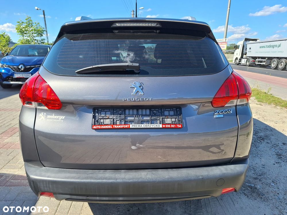 Peugeot 2008 - 6