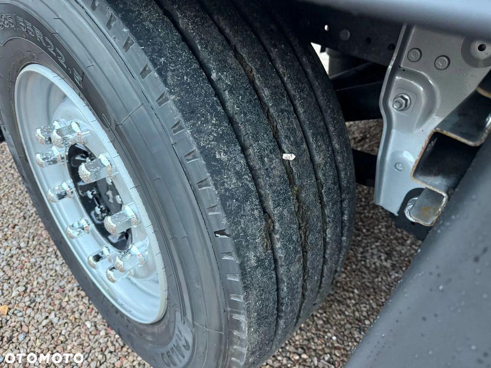 Schmitz Cargobull / VARIOS / 5 POZIOMÓW JAZDY / OŚ PODNOSZONA / P. NOWE OPONY / 385/55/22.5 - 18