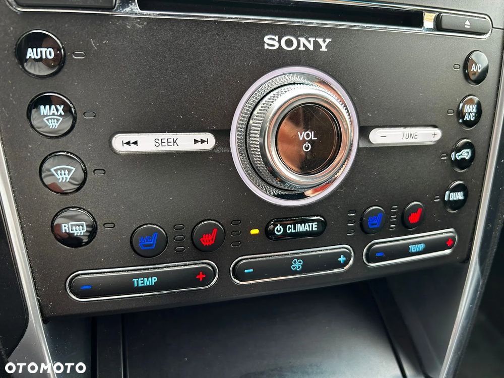 Ford Explorer - 22