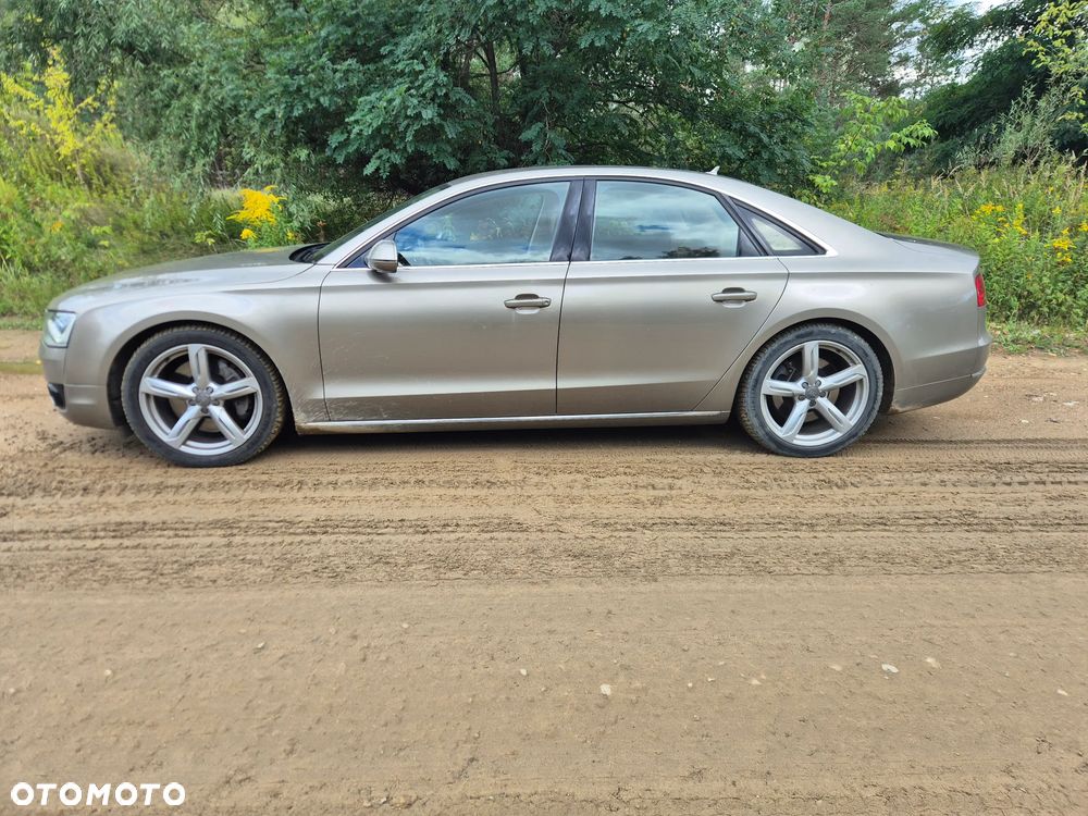 Audi A8 4.2 TDI Quattro - 2