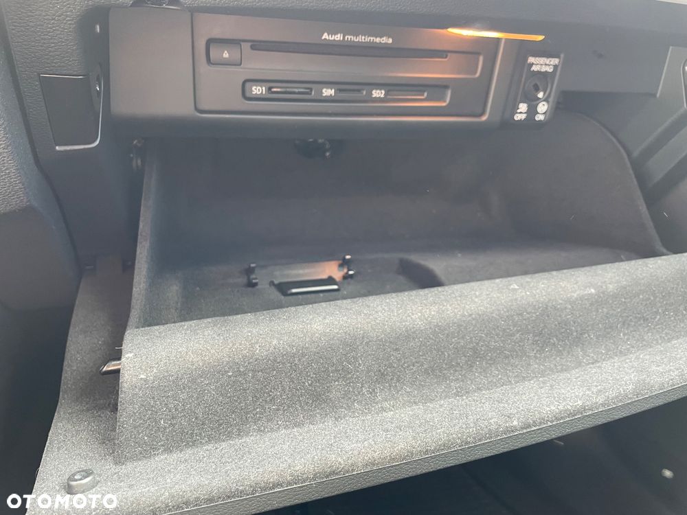 Audi A4 Limousine - 18