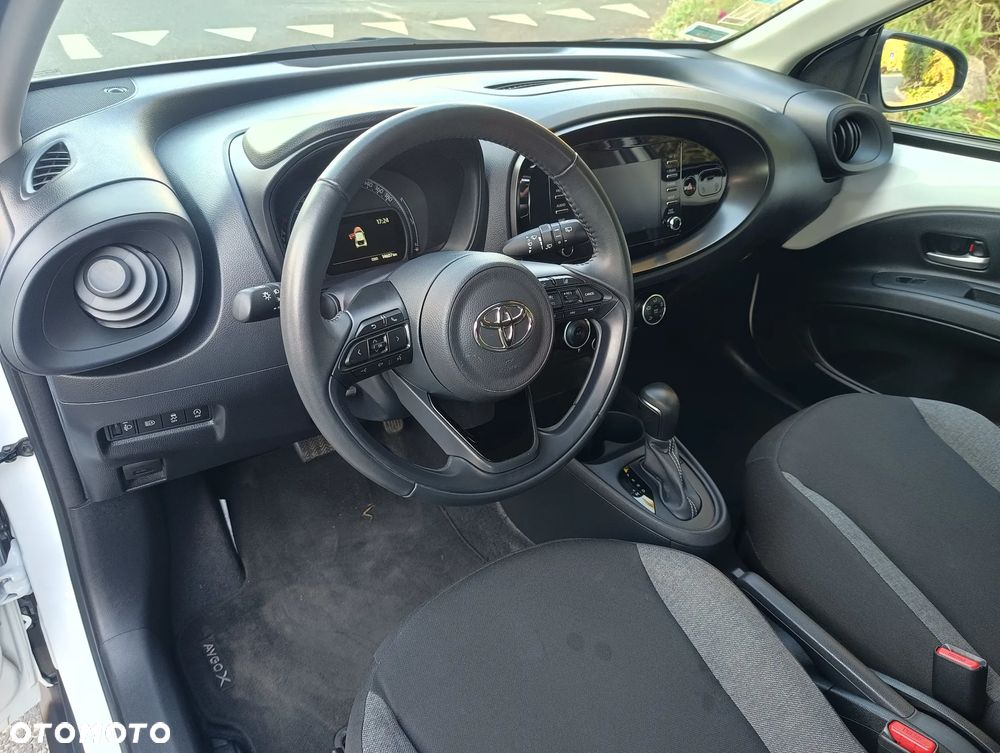Toyota Aygo X 1.0 VVT-i Style CVT - 11