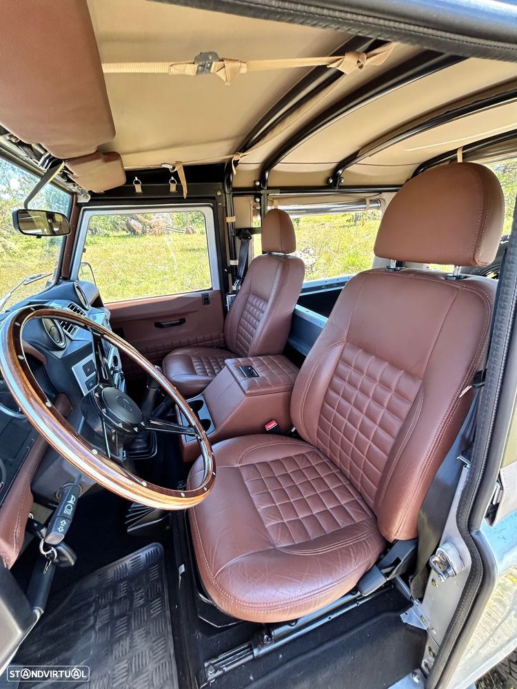 Land Rover Defender 90 2.4 CRD S - 27