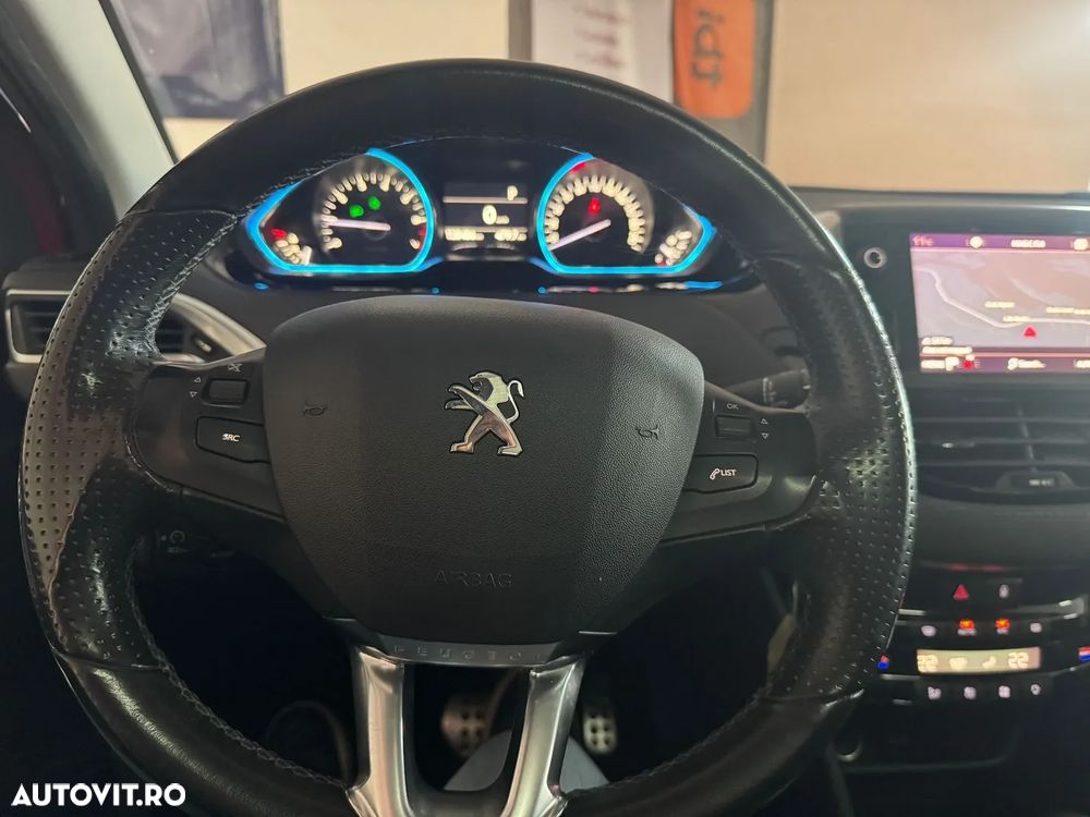 Peugeot 2008 PureTech 110 Stop&Start EAT6 Crossway - 11