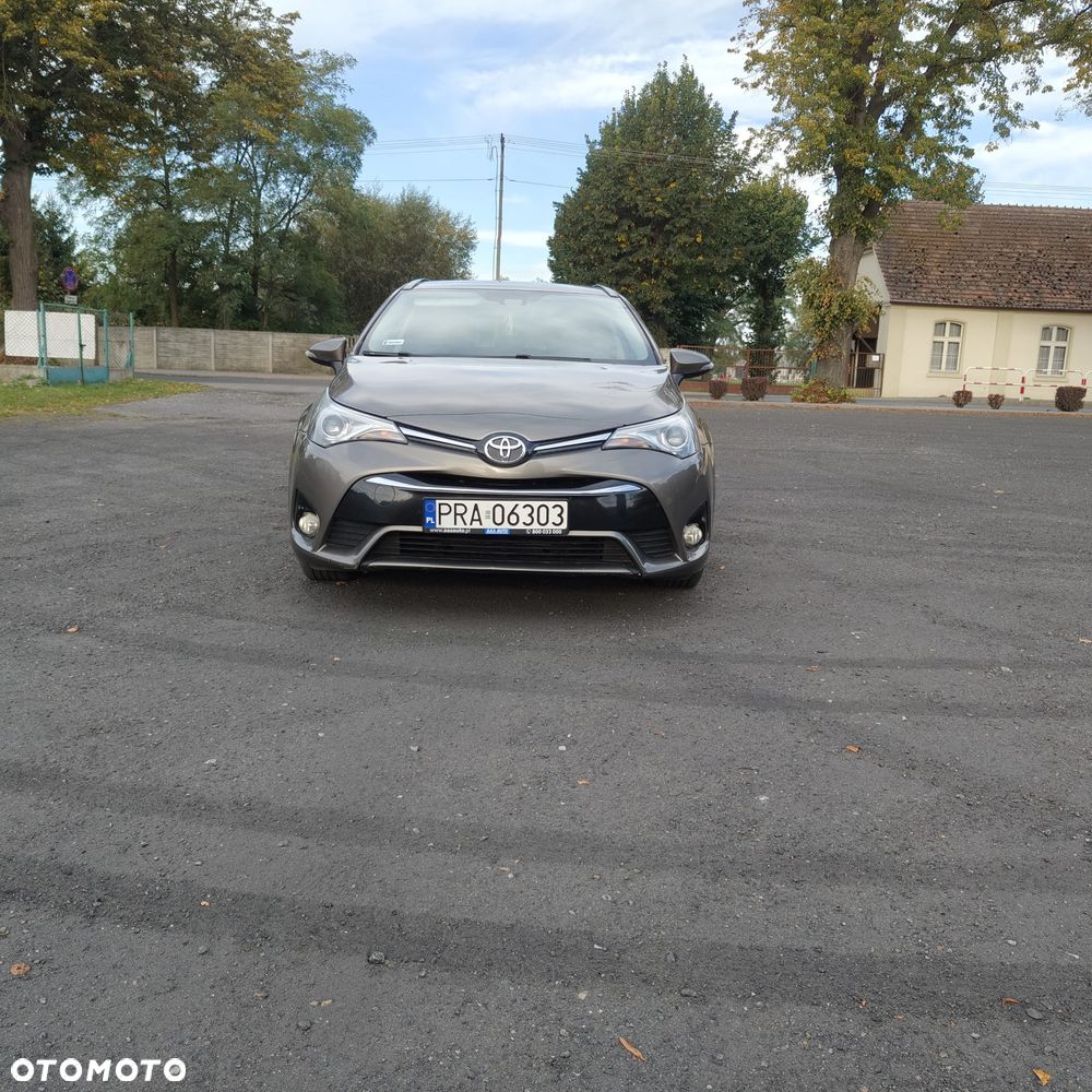 Toyota Avensis 1.8 Prestige MS - 2