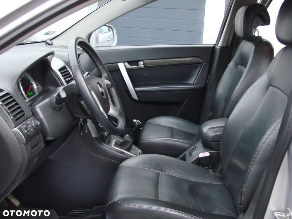 Chevrolet Captiva - 19