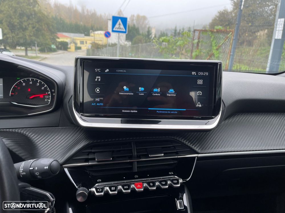 Peugeot 2008 1.2 PureTech Active - 31