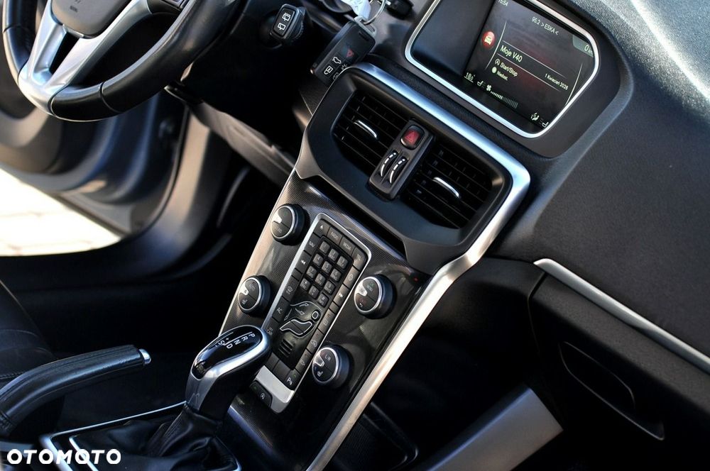 Volvo V40 - 23