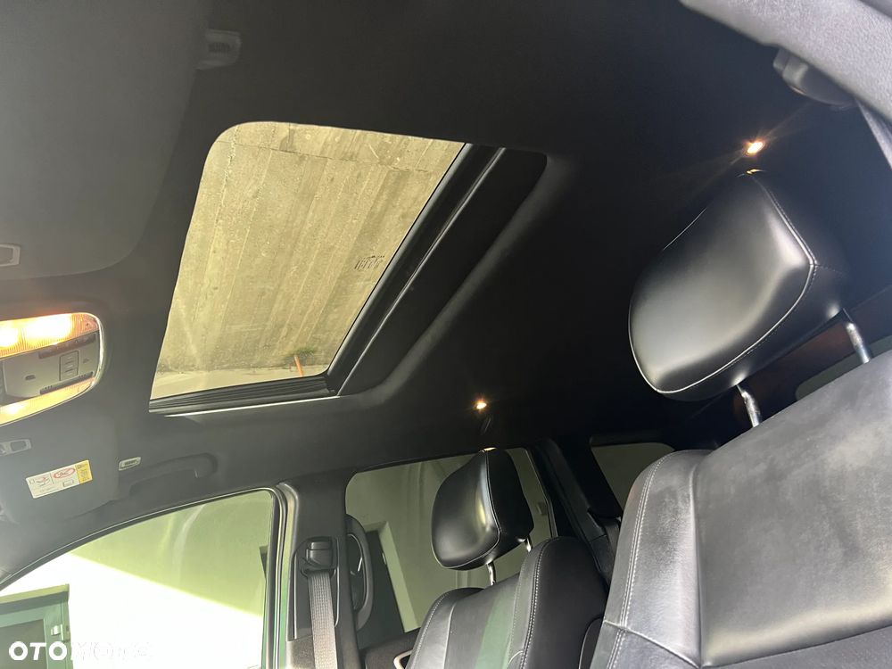 Jeep Grand Cherokee - 16