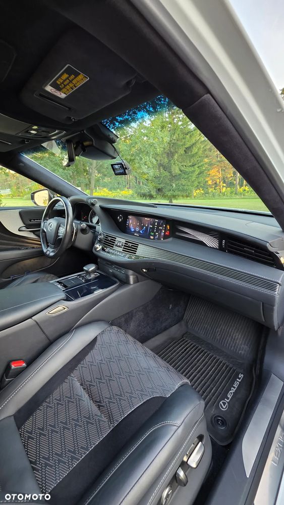 Lexus LS 500 F Sport AWD - 34