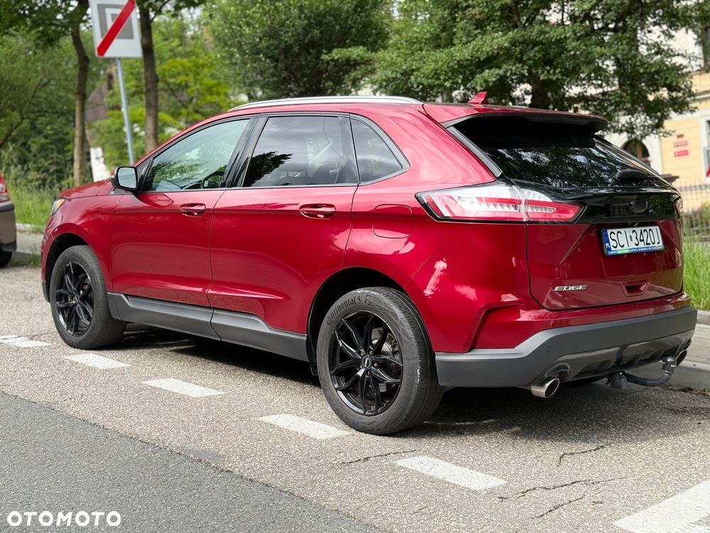 Ford Edge - 11