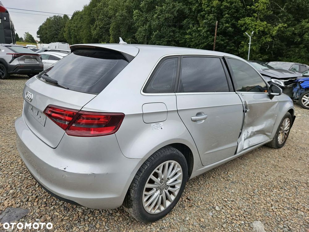 Audi A3 Sportback 2.0 TDI (clean diesel) S tronic Attraction - 7