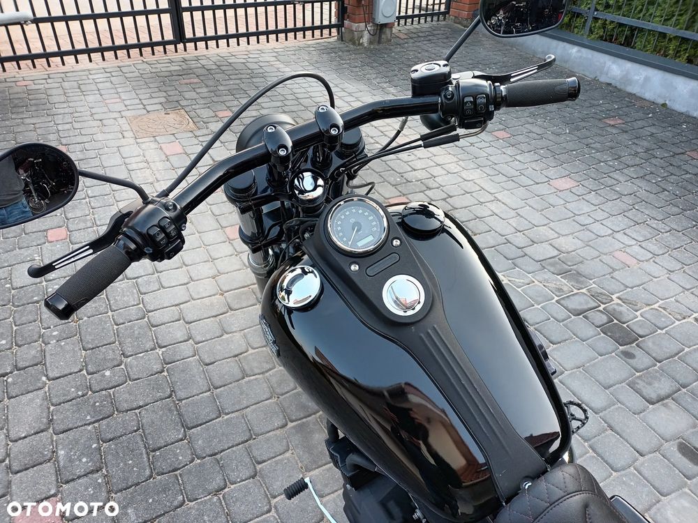 Harley-Davidson Dyna Street Bob - 10