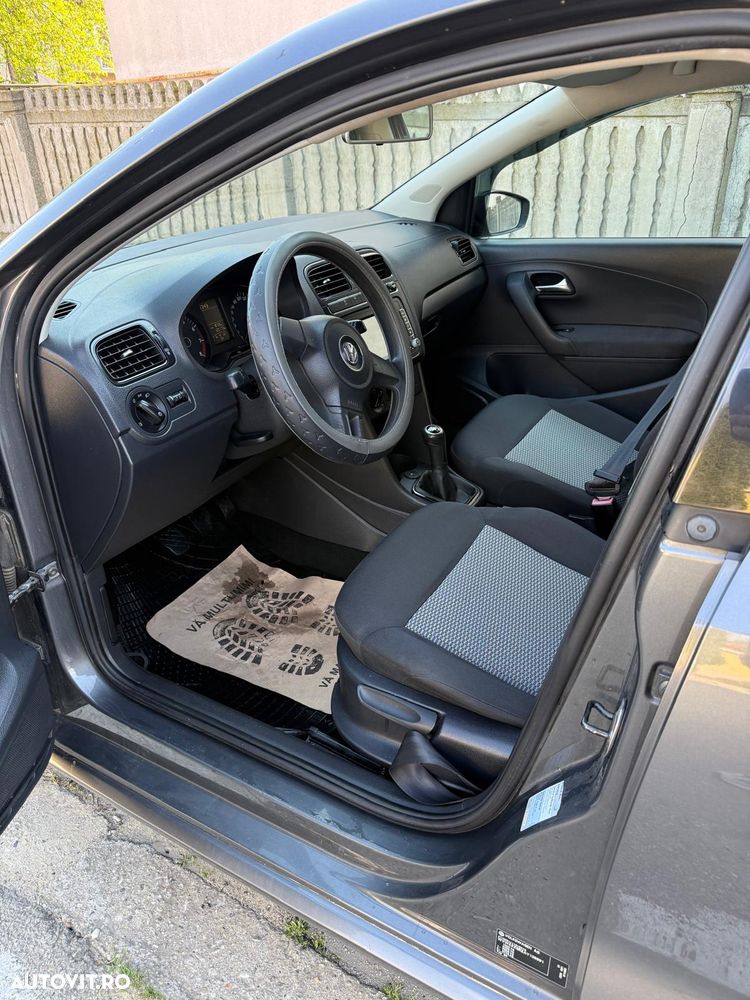 Volkswagen Polo 1.2 Attractive - 8