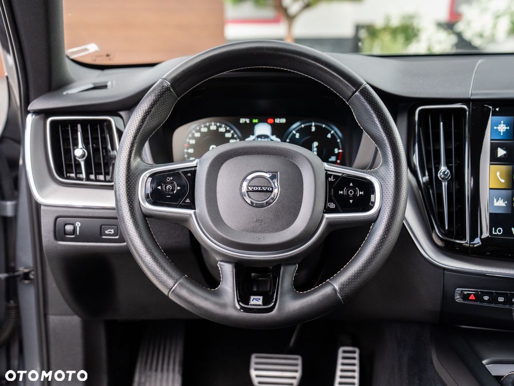 Volvo XC 60 D4 Geartronic RDesign - 30