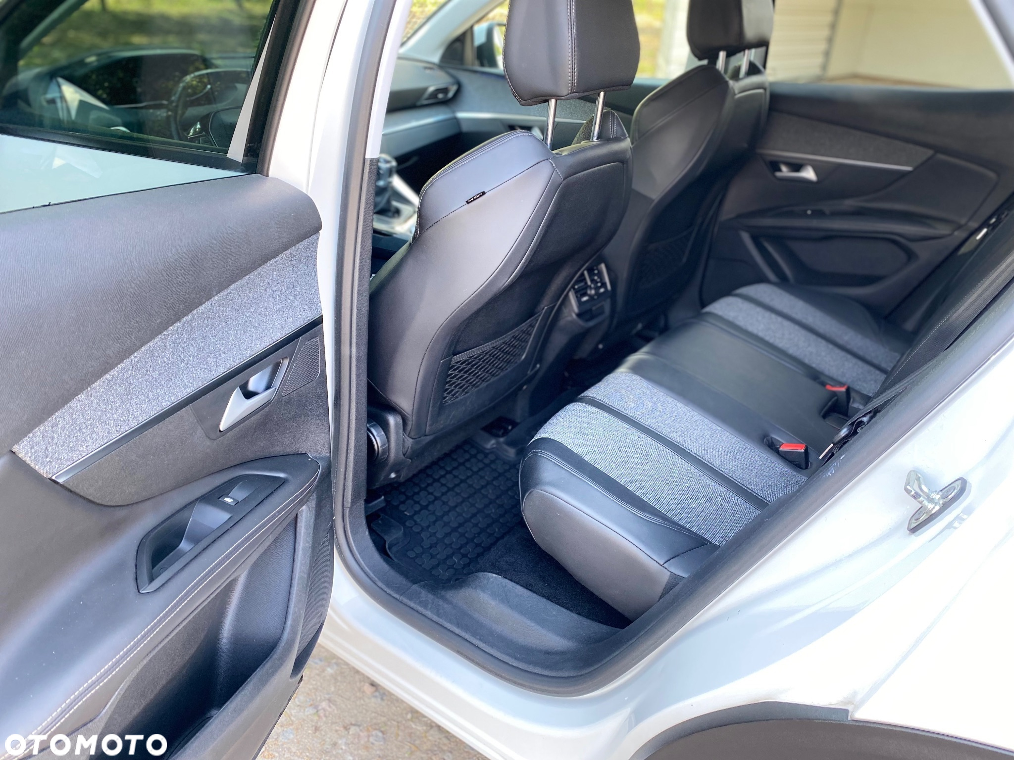 Peugeot 3008 BlueHDi 150 Stop & Start Active Business-Paket - 14
