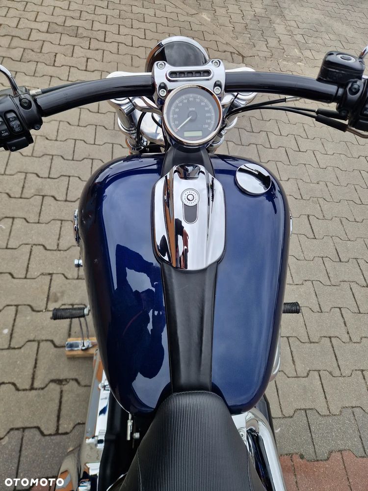 Harley-Davidson FXSB Breakout - 21