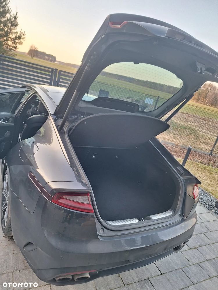 Kia Stinger 3.3 T-GDI V6 GT AWD - 31