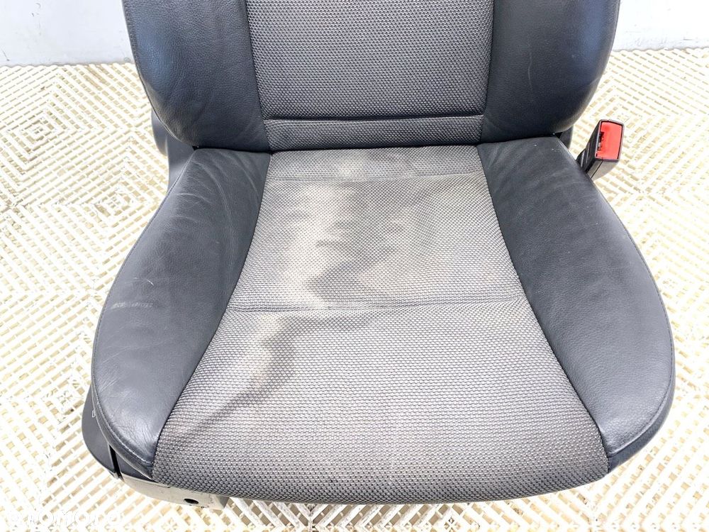 FOTEL PRAWY PRZÓD  BMW 5 (E60) 2003 - 2010 530 i 200 kW [272 KM] benzyna 2007 - 2009 - 3