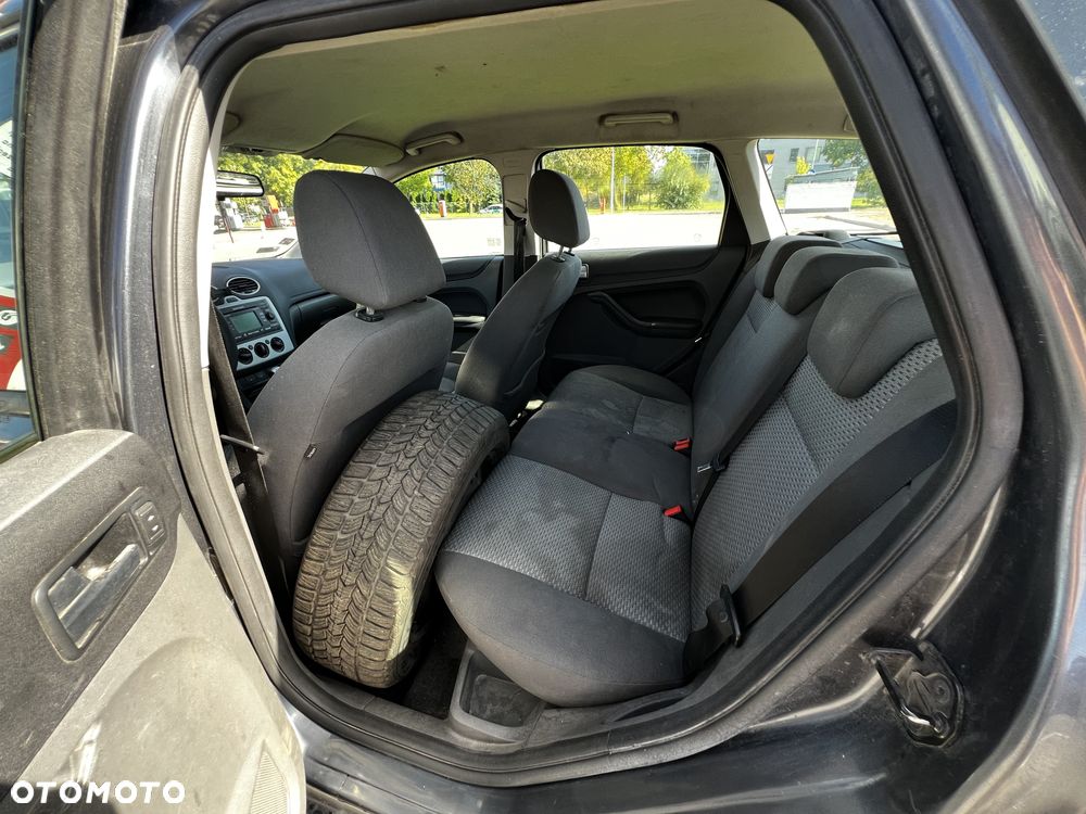 Ford Focus - 11