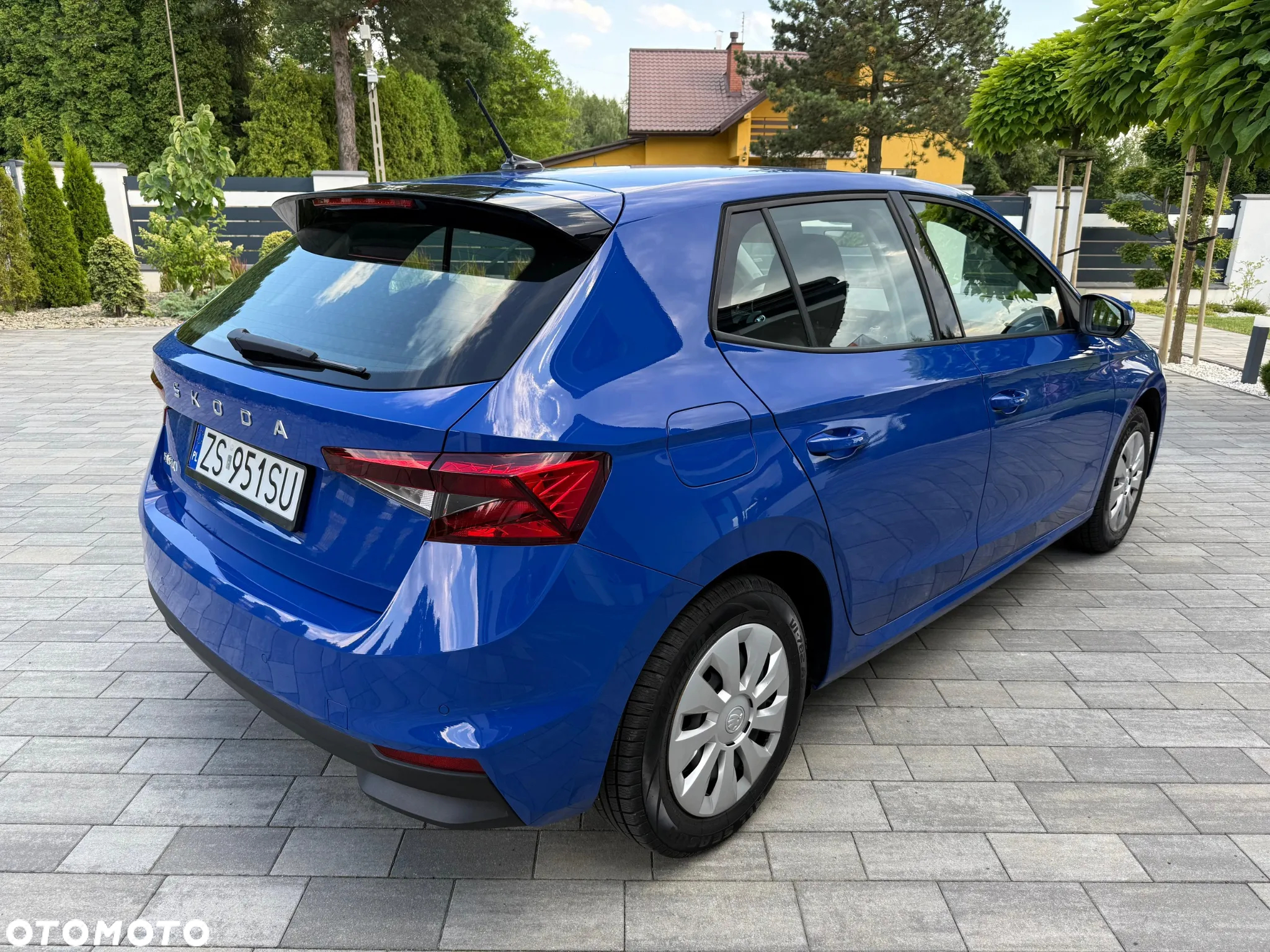 Skoda Fabia 1.0 Essence - 2