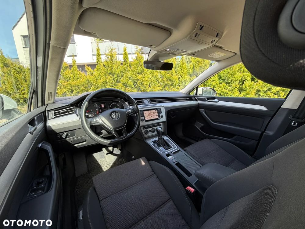 Volkswagen Passat 2.0 TDI BMT Comfortline DSG - 9