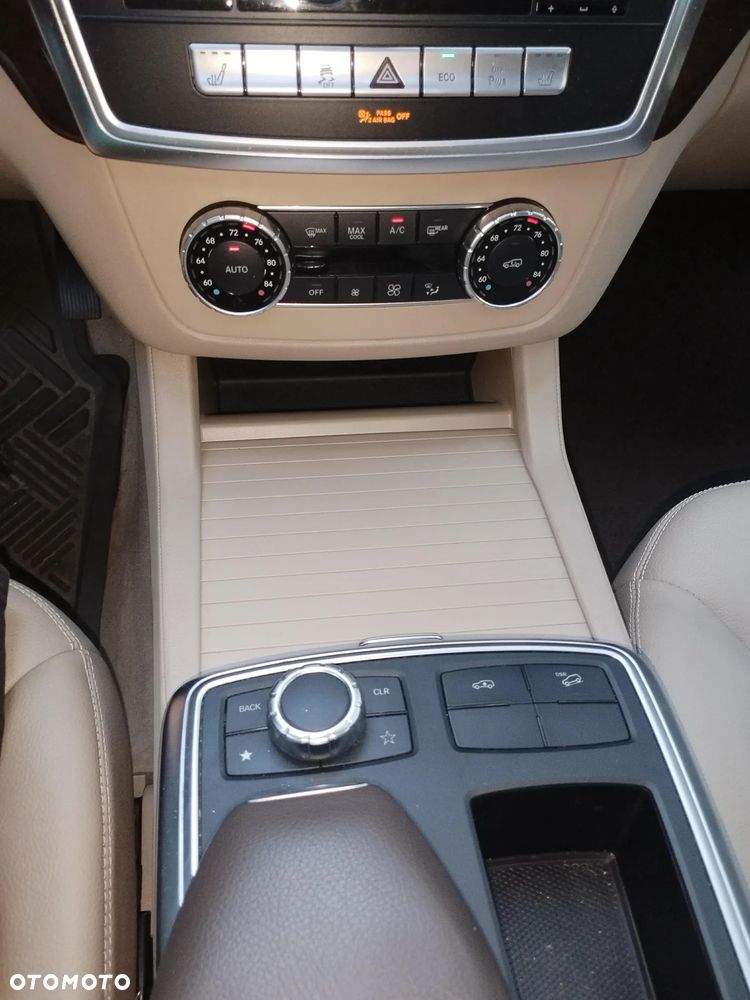 Mercedes-Benz GL 400 4Matic 7G-TRONIC - 21