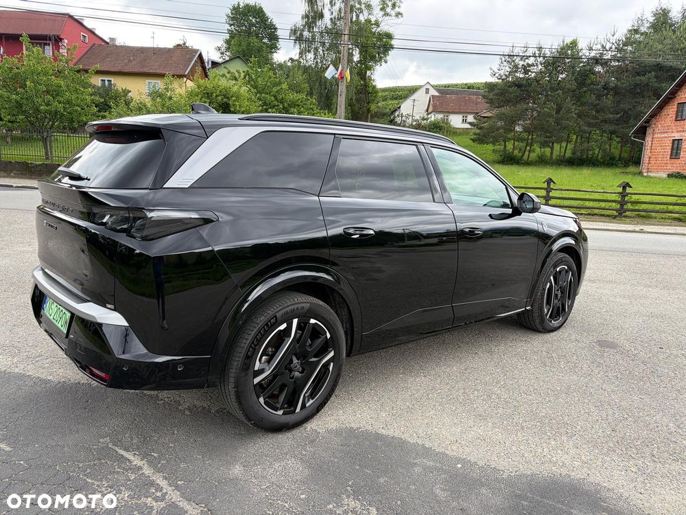 Peugeot E-5008 73kWh GT Exclusive - 4