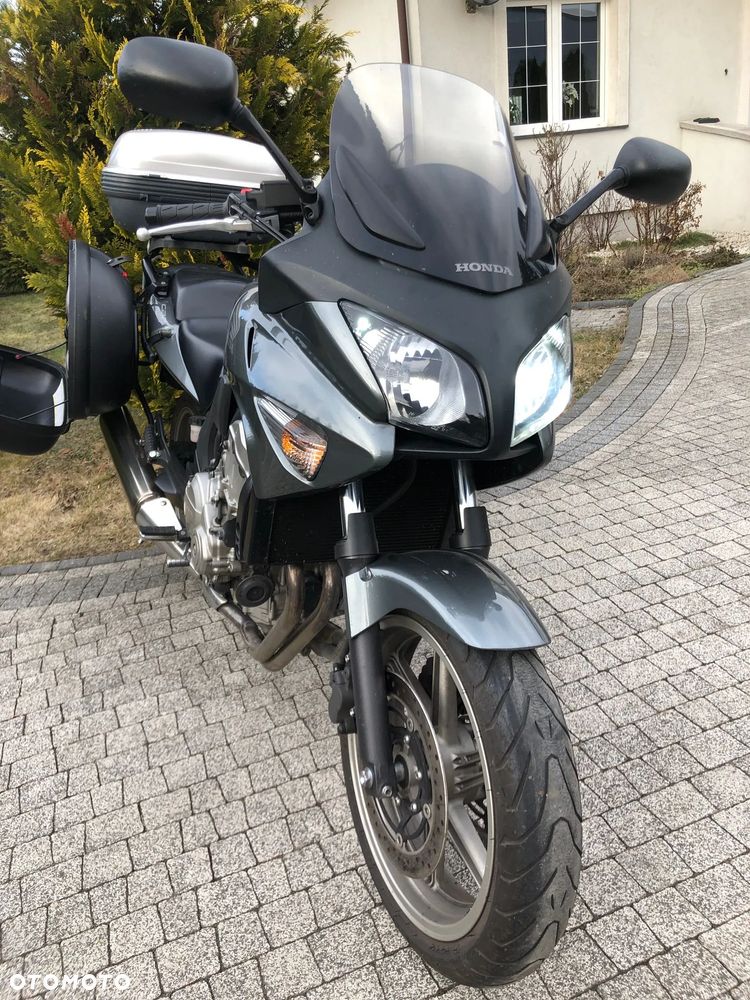 Honda CB - 2