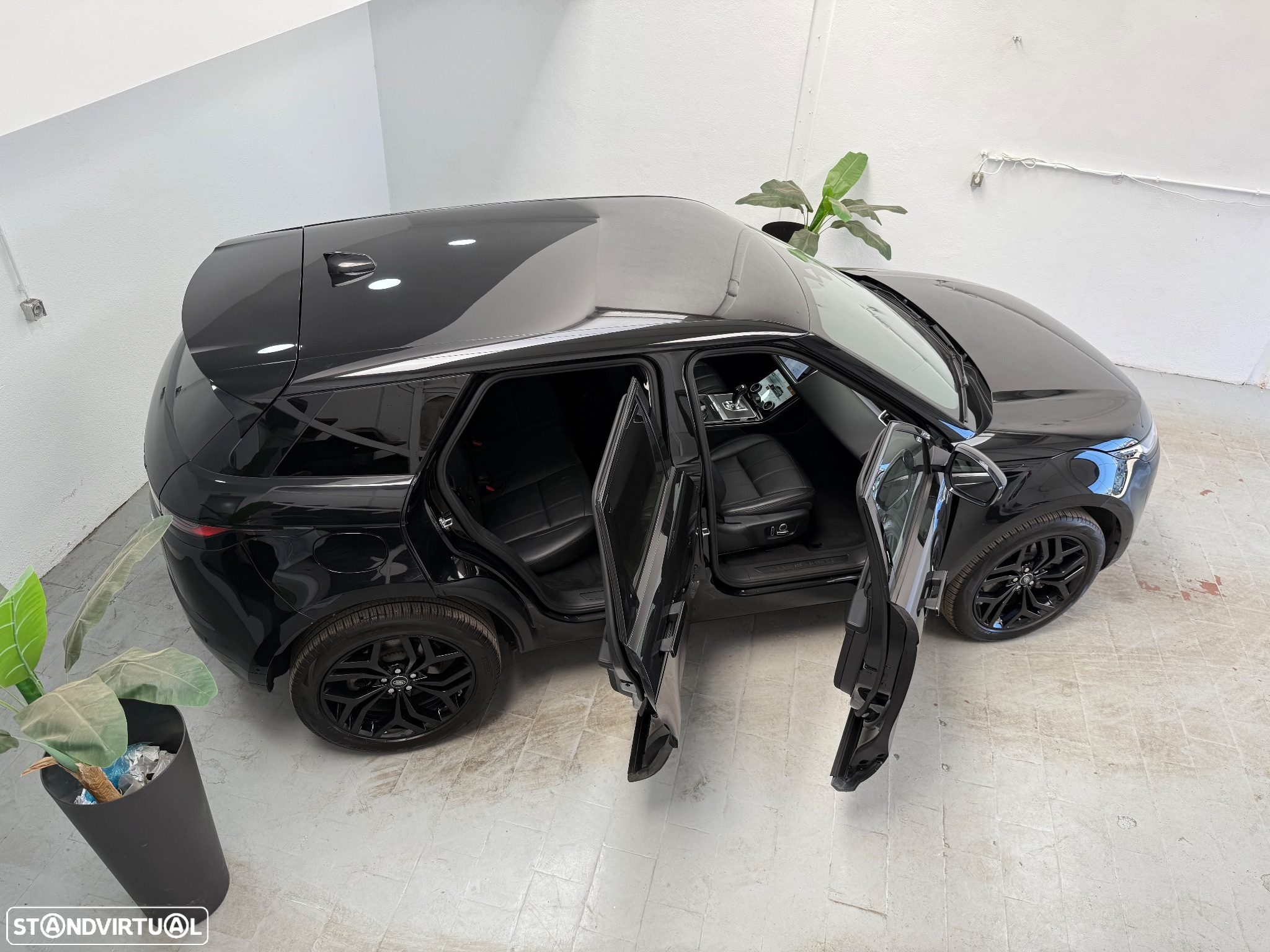 Land Rover Range Rover Evoque 1.5 P300e AWD R-Dynamic HSE Auto - 3